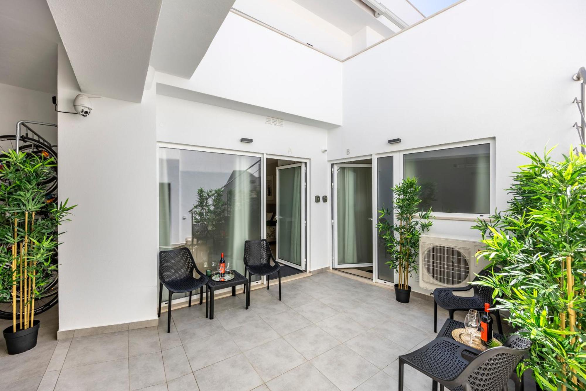 Casa Sao Sebastiao Apartment ลากอส ภายนอก รูปภาพ